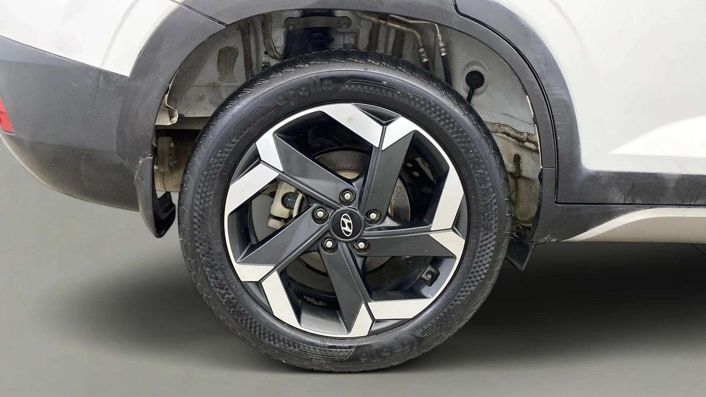 2021 Hyundai ALCAZAR PLATINUM 1.5 MT 7STR, Diesel, Manual, 63,293 km, Right Rear Wheel