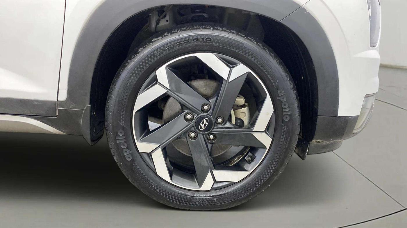 2021 Hyundai ALCAZAR PLATINUM 1.5 MT 7STR, Diesel, Manual, 63,293 km, Right Front Wheel