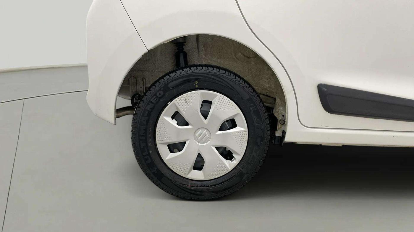 2023 Maruti Alto K10 VXI PLUS, Petrol, Manual, 14,018 km, Right Rear Wheel