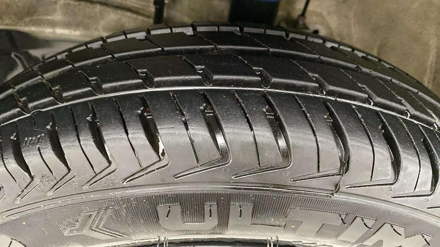 2023 Maruti Alto K10 VXI PLUS, Petrol, Manual, 14,018 km, Left Front Tyre Tread
