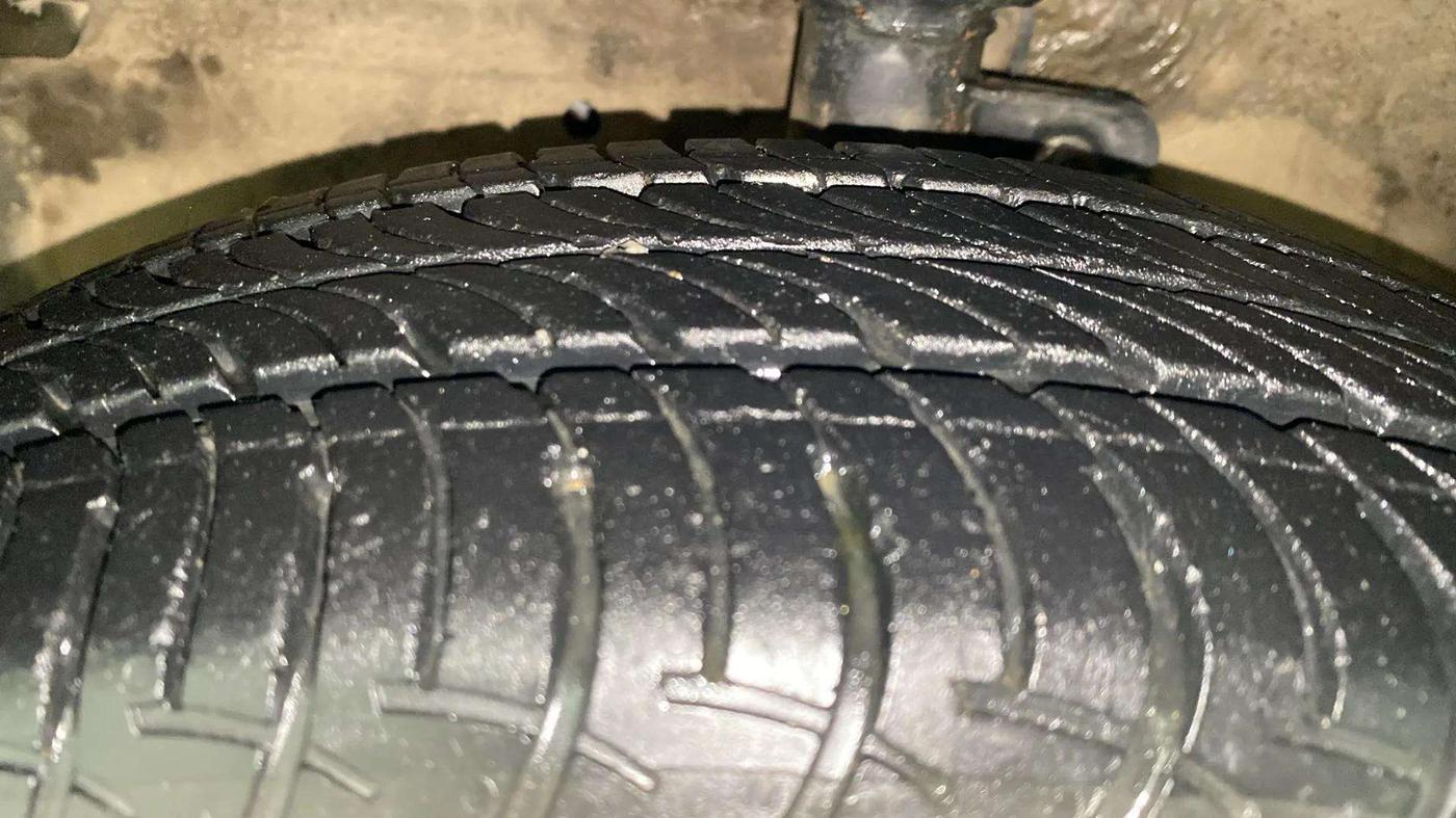 2018 Maruti Celerio X ZXI (O) AMT, Petrol, Automatic, 26,317 km, Left Front Tyre Tread