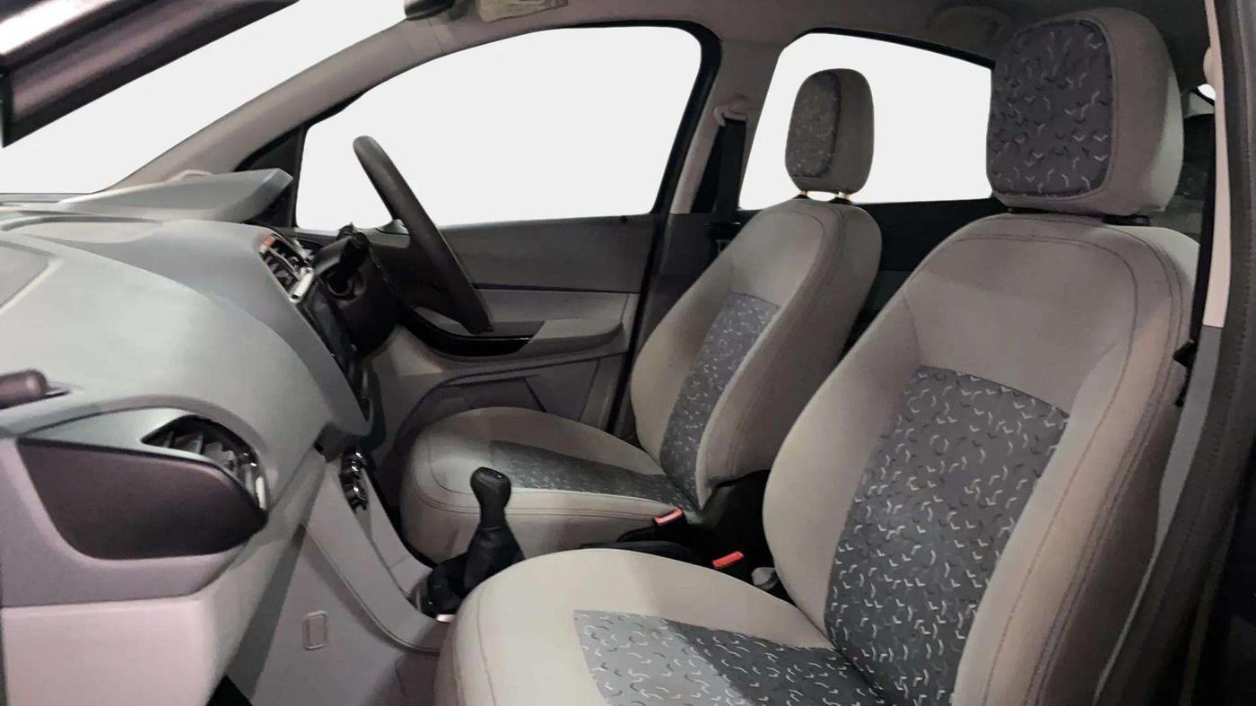 2021 Tata TIGOR XE PETROL, Petrol, Manual, 28,143 km, Right Side Front Door Cabin