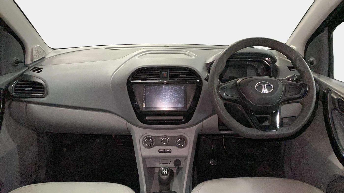 2021 Tata TIGOR XE PETROL, Petrol, Manual, 28,143 km, Dashboard