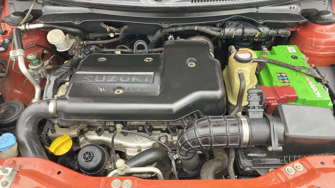 2013 Maruti Swift VDI, Diesel, Manual, 45,643 km, Engine View