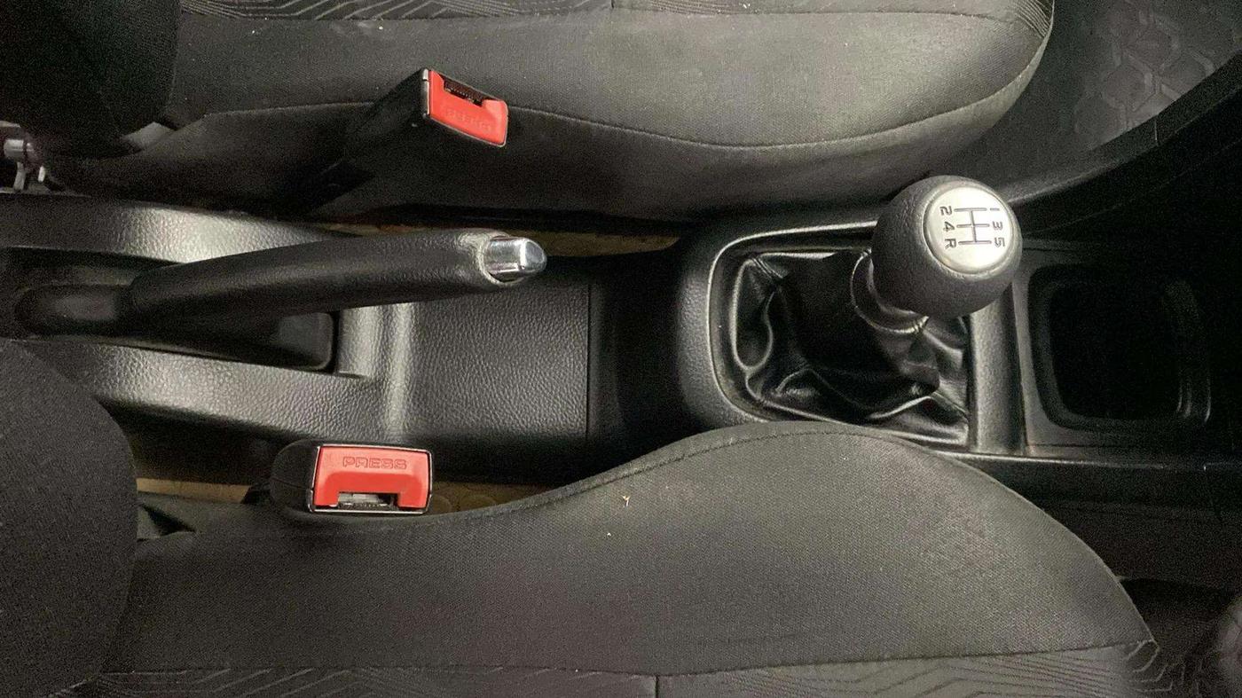 2013 Maruti Swift VDI, Diesel, Manual, 45,643 km, Gear Lever
