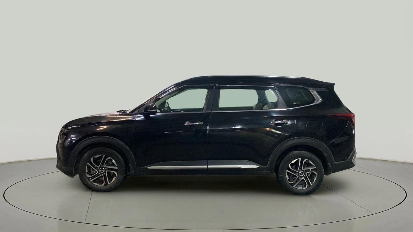 2022 KIA CARENS LUXURY PLUS 1.5 DIESEL AT 6 STR, Diesel, Automatic, 56,767 km, Left Side