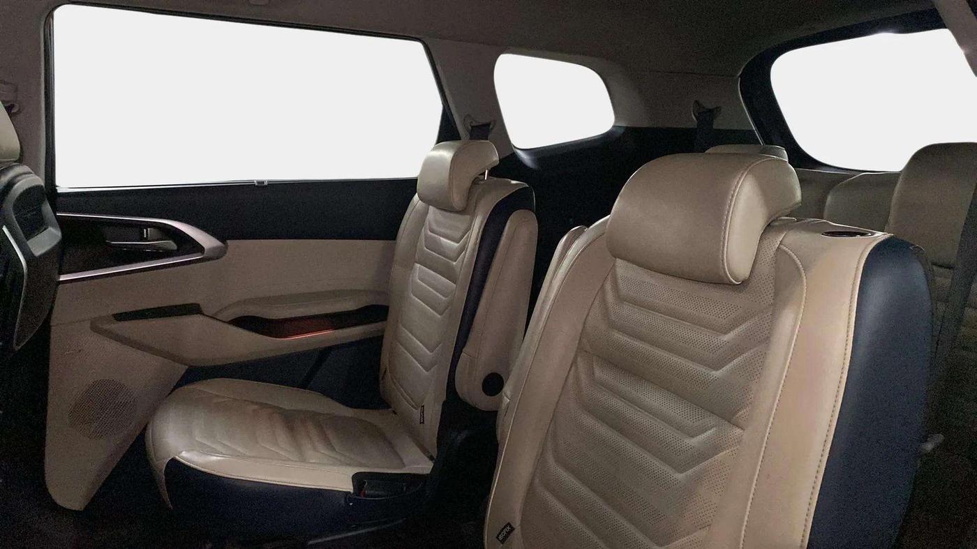 2022 KIA CARENS LUXURY PLUS 1.5 DIESEL AT 6 STR, Diesel, Automatic, 56,767 km, Right Side Rear Door Cabin