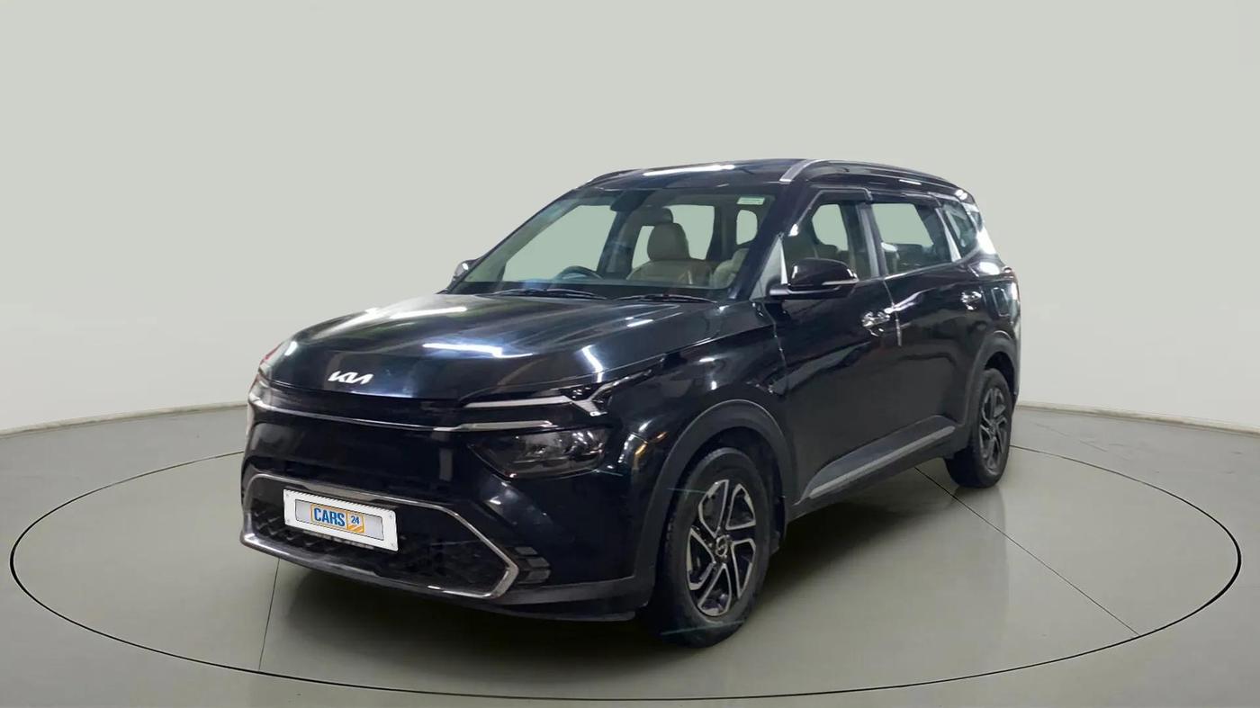 2022 KIA CARENS LUXURY PLUS 1.5 DIESEL AT 6 STR, Diesel, Automatic, 56,767 km, Left Front Diagonal