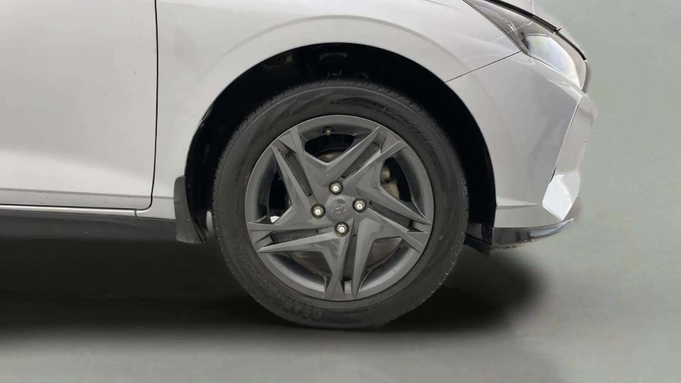 2020 Hyundai NEW I20 SPORTZ 1.2 MT, Petrol, Manual, 66,391 km, Right Front Wheel