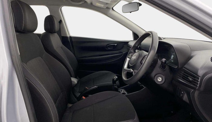 2020 Hyundai NEW I20 SPORTZ 1.2 MT, Petrol, Manual, 66,391 km, Right Side Front Door Cabin
