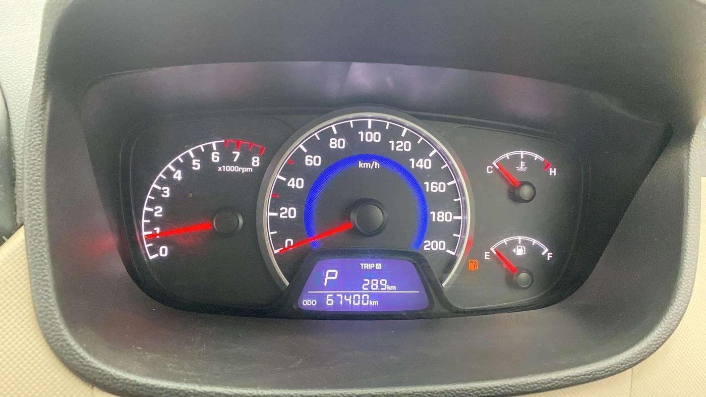 2017 Hyundai Grand i10 MAGNA AT 1.2 KAPPA VTVT, Petrol, Automatic, 67,372 km, Odometer Image