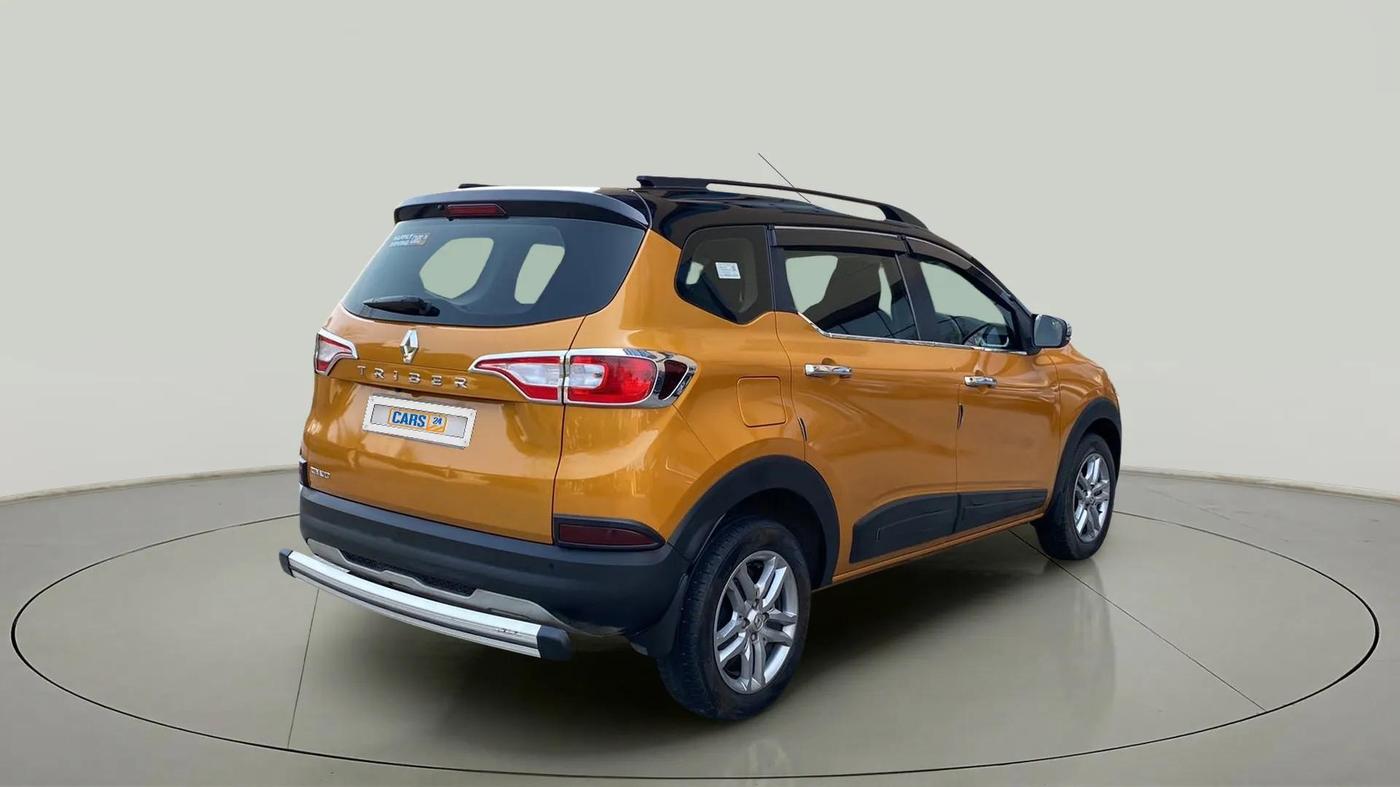 2022 Renault TRIBER RXZ DUAL TONE, Petrol, Manual, 6,403 km, Right Back Diagonal