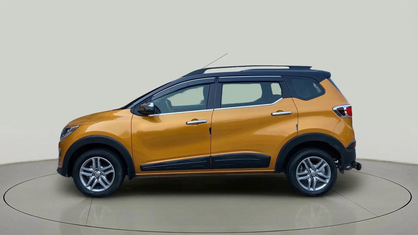 2022 Renault TRIBER RXZ DUAL TONE, Petrol, Manual, 6,403 km, Left Side
