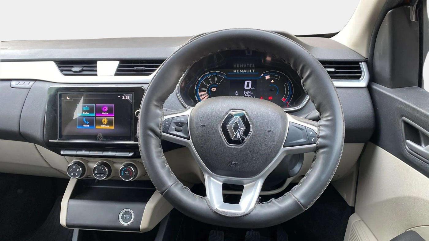 2022 Renault TRIBER RXZ DUAL TONE, Petrol, Manual, 6,403 km, Steering Wheel Close Up
