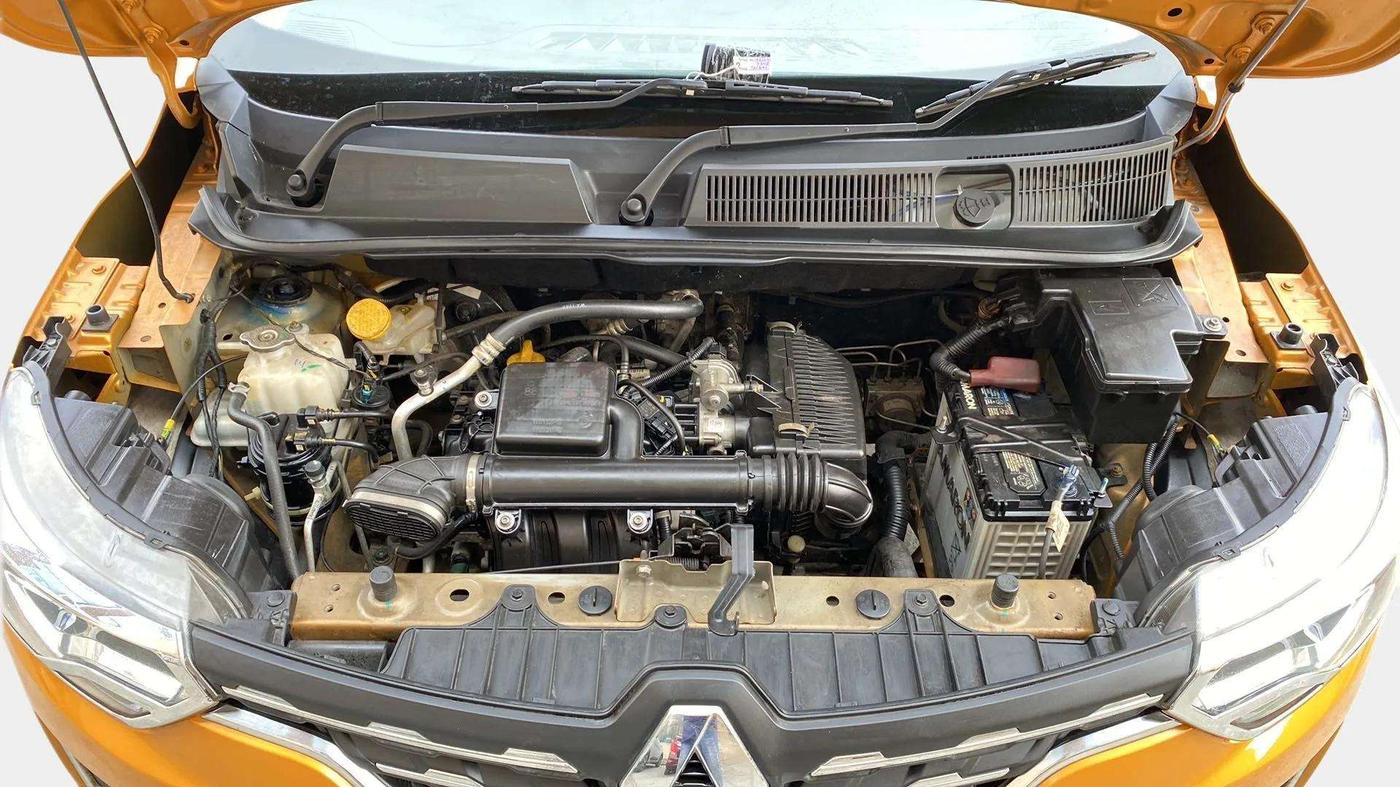 2022 Renault TRIBER RXZ DUAL TONE, Petrol, Manual, 6,403 km, Open Bonet