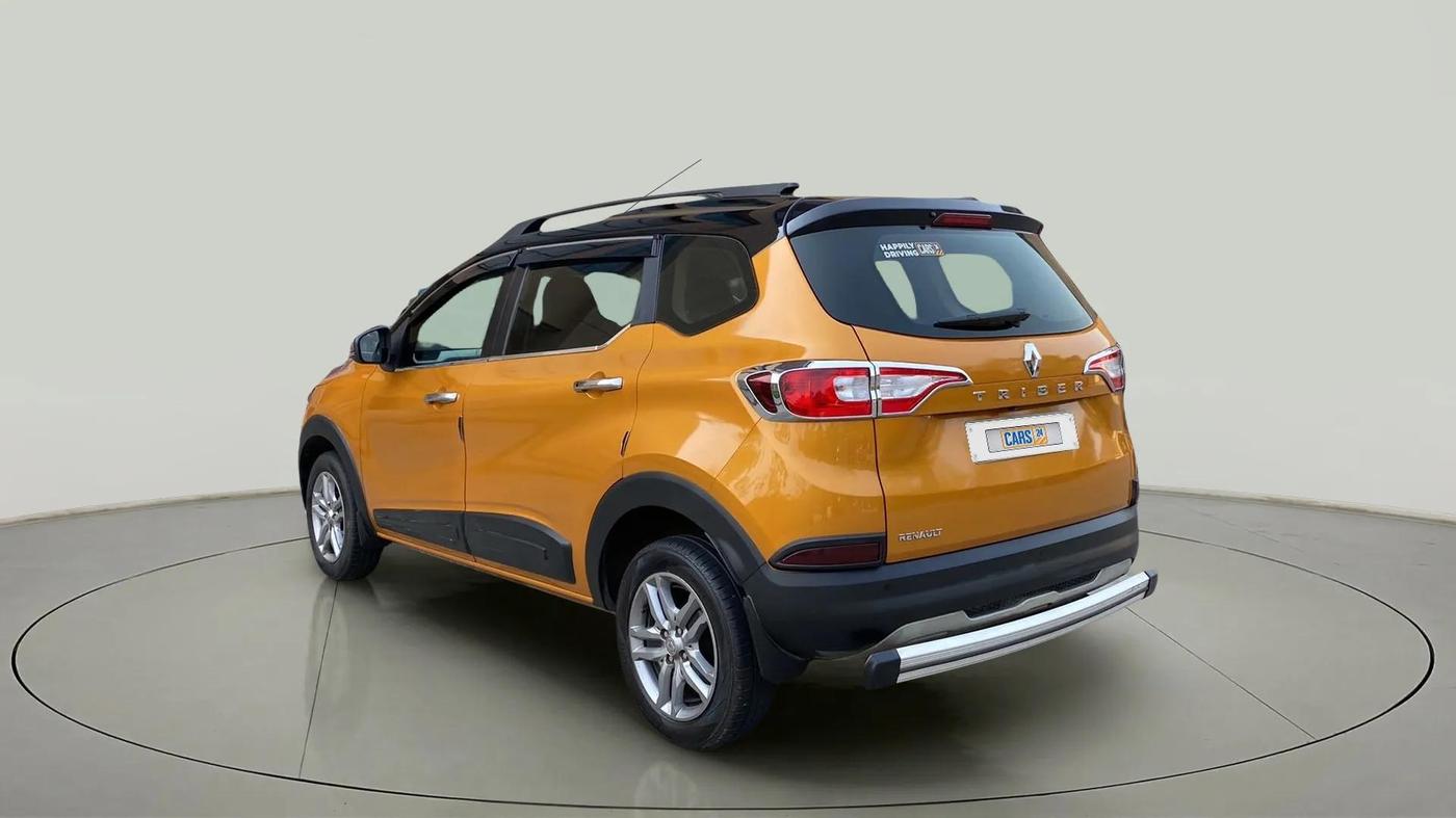 2022 Renault TRIBER RXZ DUAL TONE, Petrol, Manual, 6,403 km, Left Back Diagonal