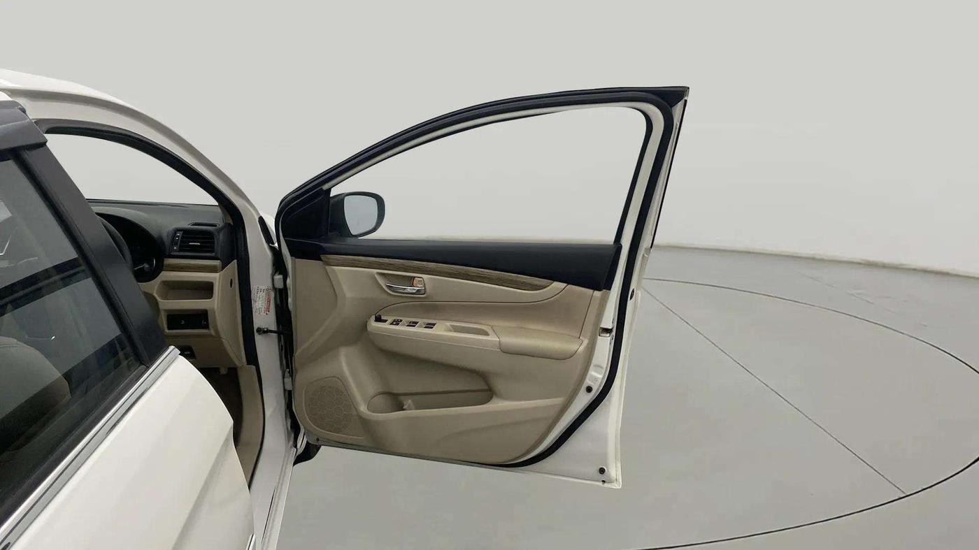 2021 Maruti Ciaz SIGMA 1.5 SHVS MT  PETROL, Petrol, Manual, 27,791 km, RHS Front Door