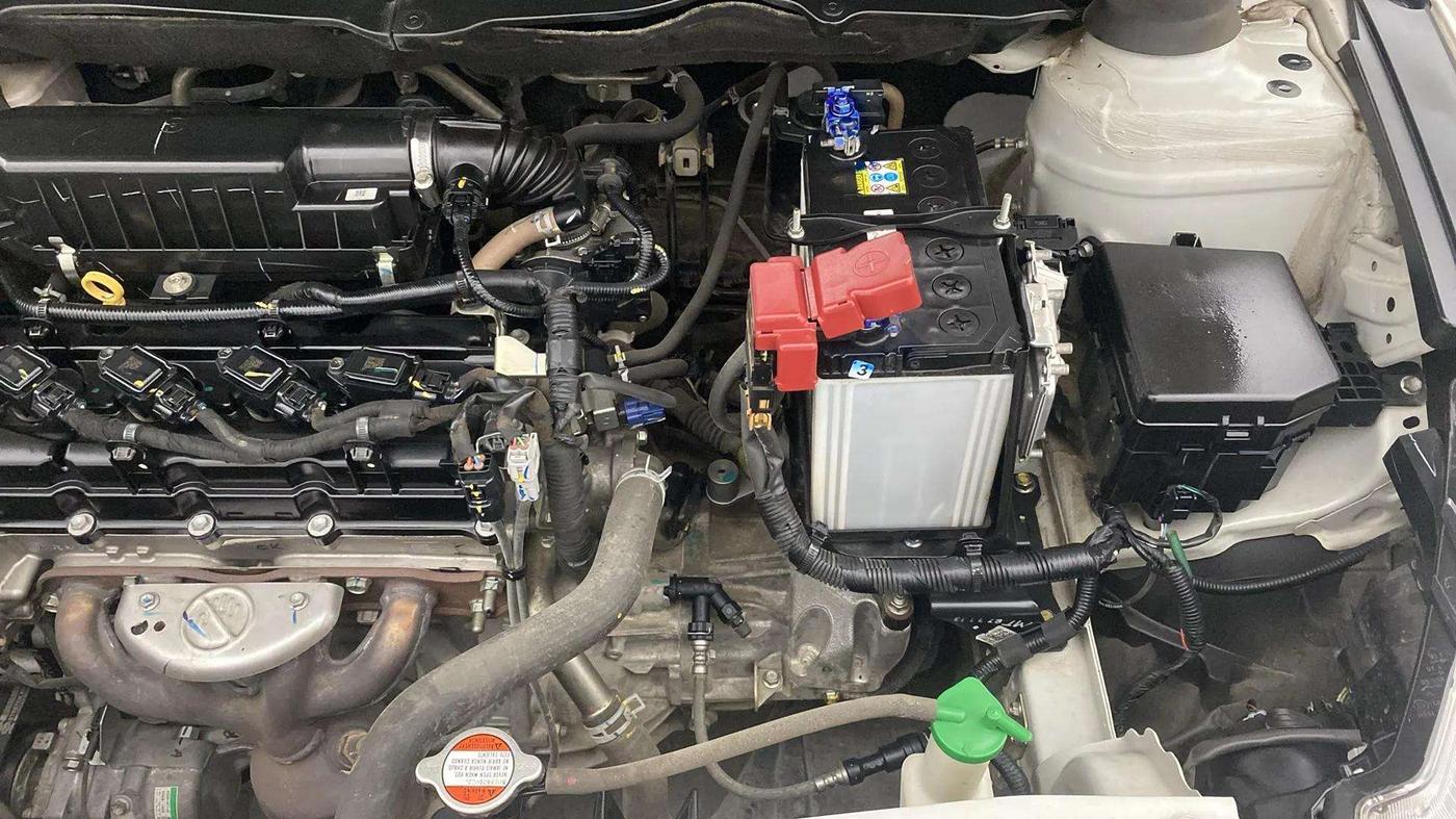 2021 Maruti Ciaz SIGMA 1.5 SHVS MT  PETROL, Petrol, Manual, 27,791 km, Engine View - Left