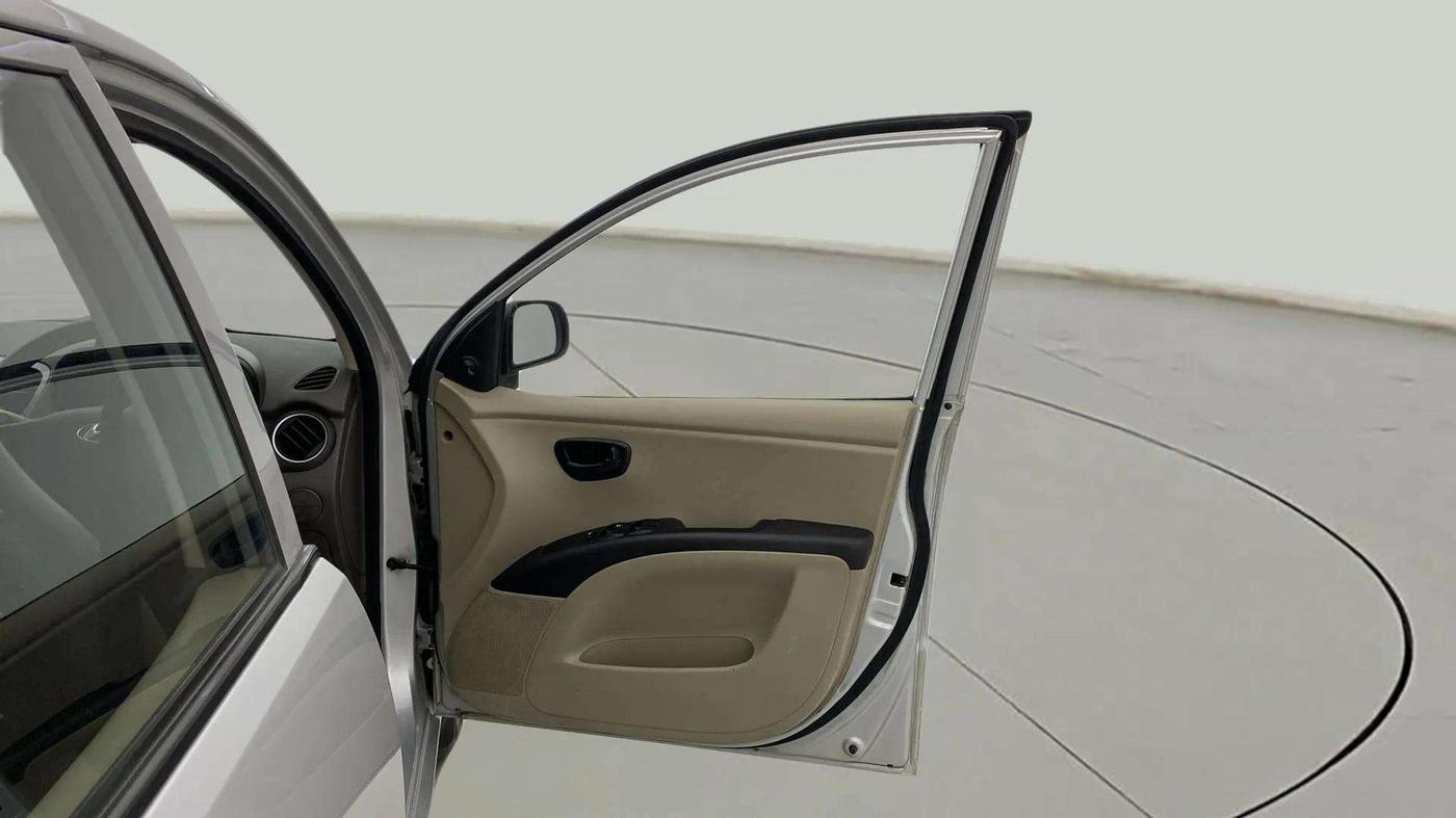 2015 Hyundai i10 MAGNA 1.1, Petrol, Manual, 67,040 km, RHS Front Door