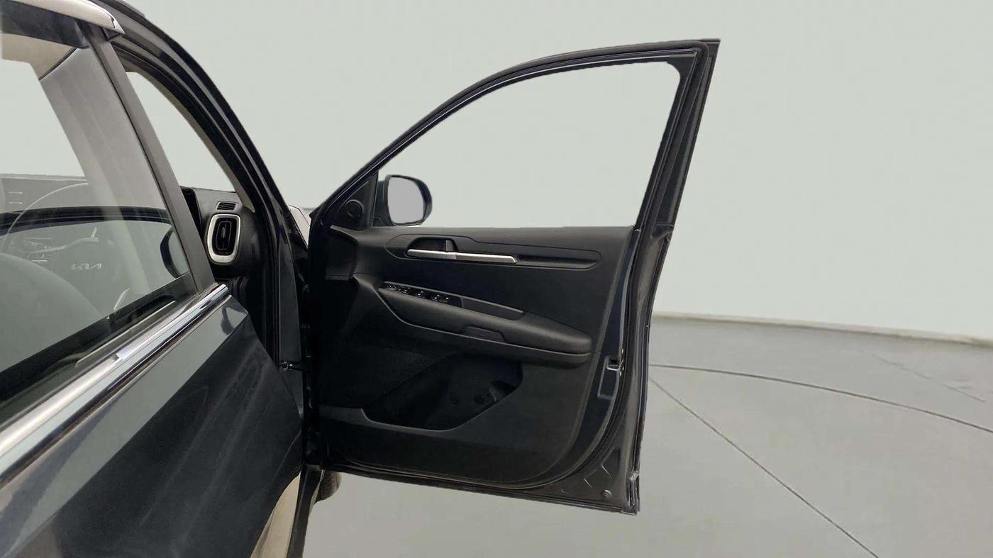 2024 KIA SONET HTK PLUS 1.2 PETROL MT, Petrol, Manual, 8,211 km, RHS Front Door