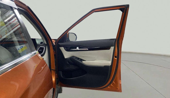 2019 KIA SELTOS HTX 1.5 PETROL, Petrol, Manual, 55,555 km, RHS Front Door