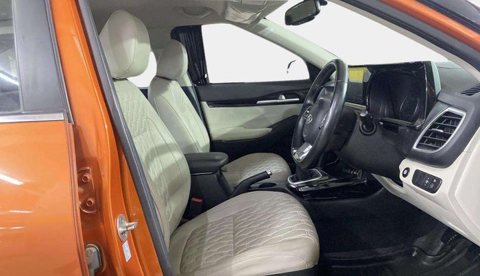 2019 KIA SELTOS HTX 1.5 PETROL, Petrol, Manual, 55,555 km, Right Side Front Door Cabin