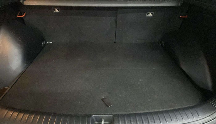 2019 KIA SELTOS HTX 1.5 PETROL, Petrol, Manual, 55,555 km, Boot Inside