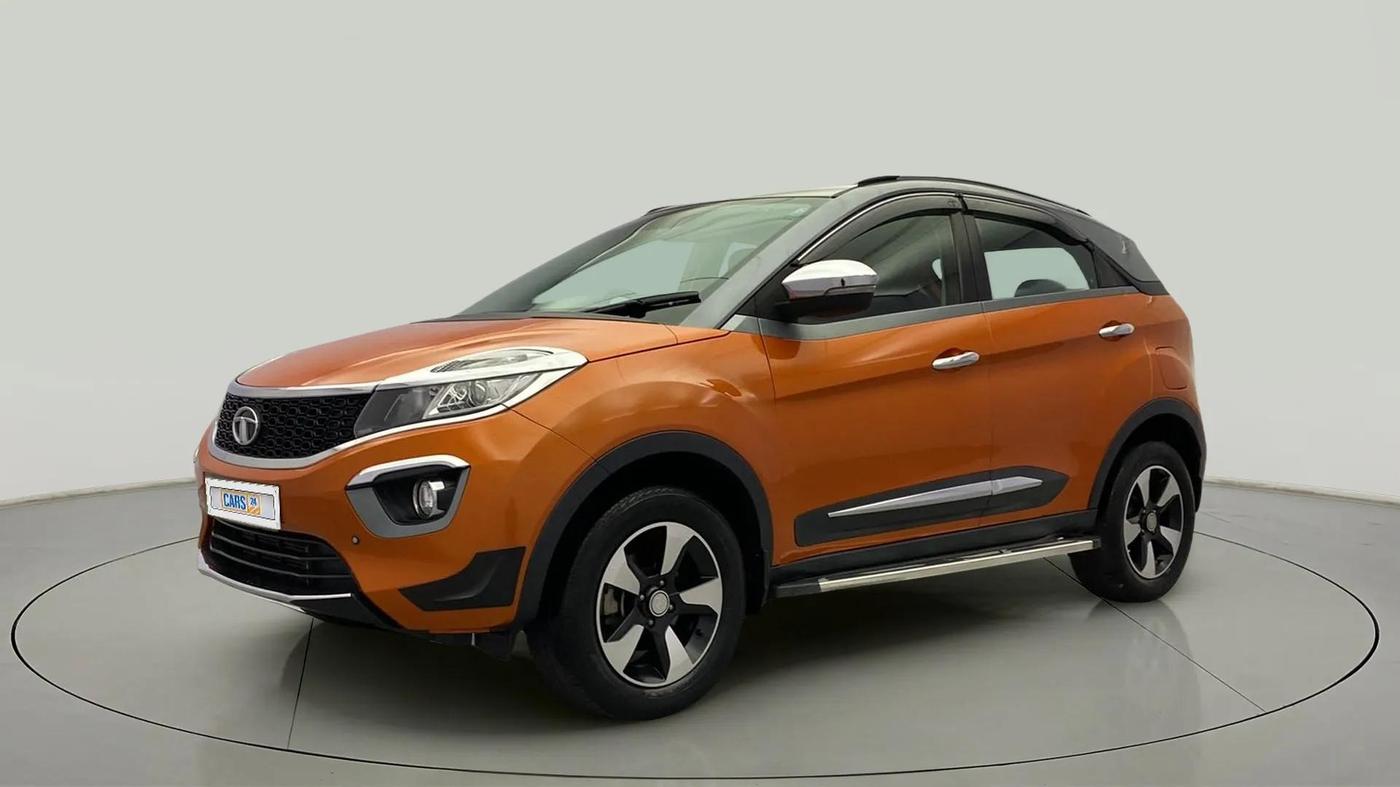 2018 Tata NEXON XZA PLUS PETROL DUAL TONE, Petrol, Automatic, 32,600 km, Left Front Diagonal