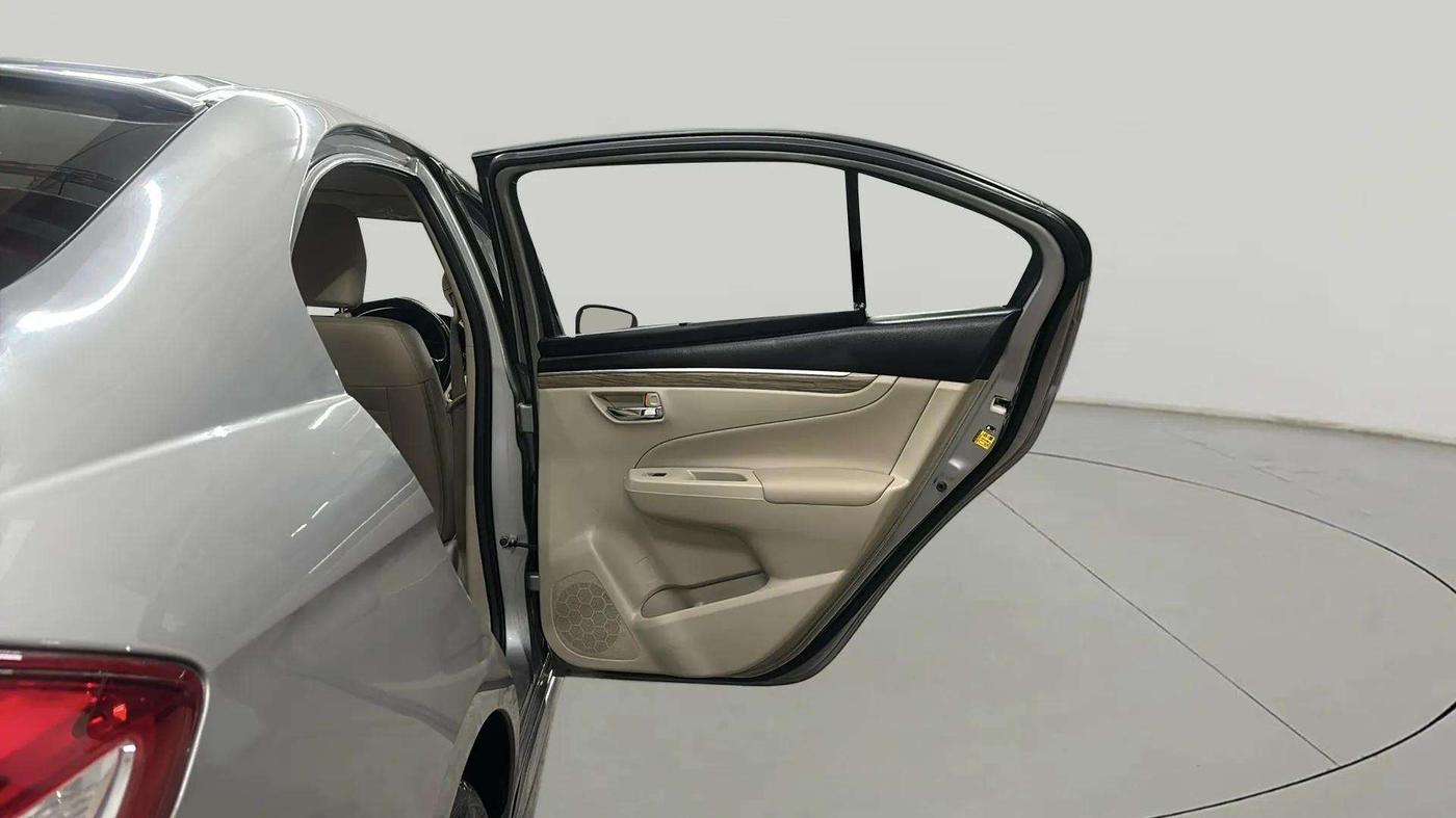 2020 Maruti Ciaz ALPHA  AT 1.5 SHVS PETROL, Petrol, Automatic, 63,047 km, RHS Rear Door