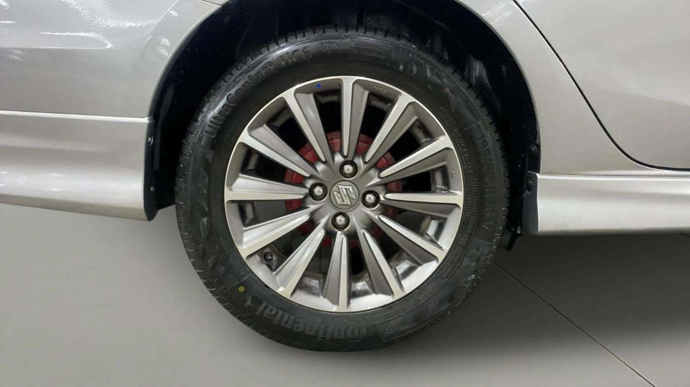 2020 Maruti Ciaz ALPHA  AT 1.5 SHVS PETROL, Petrol, Automatic, 63,047 km, Right Rear Wheel