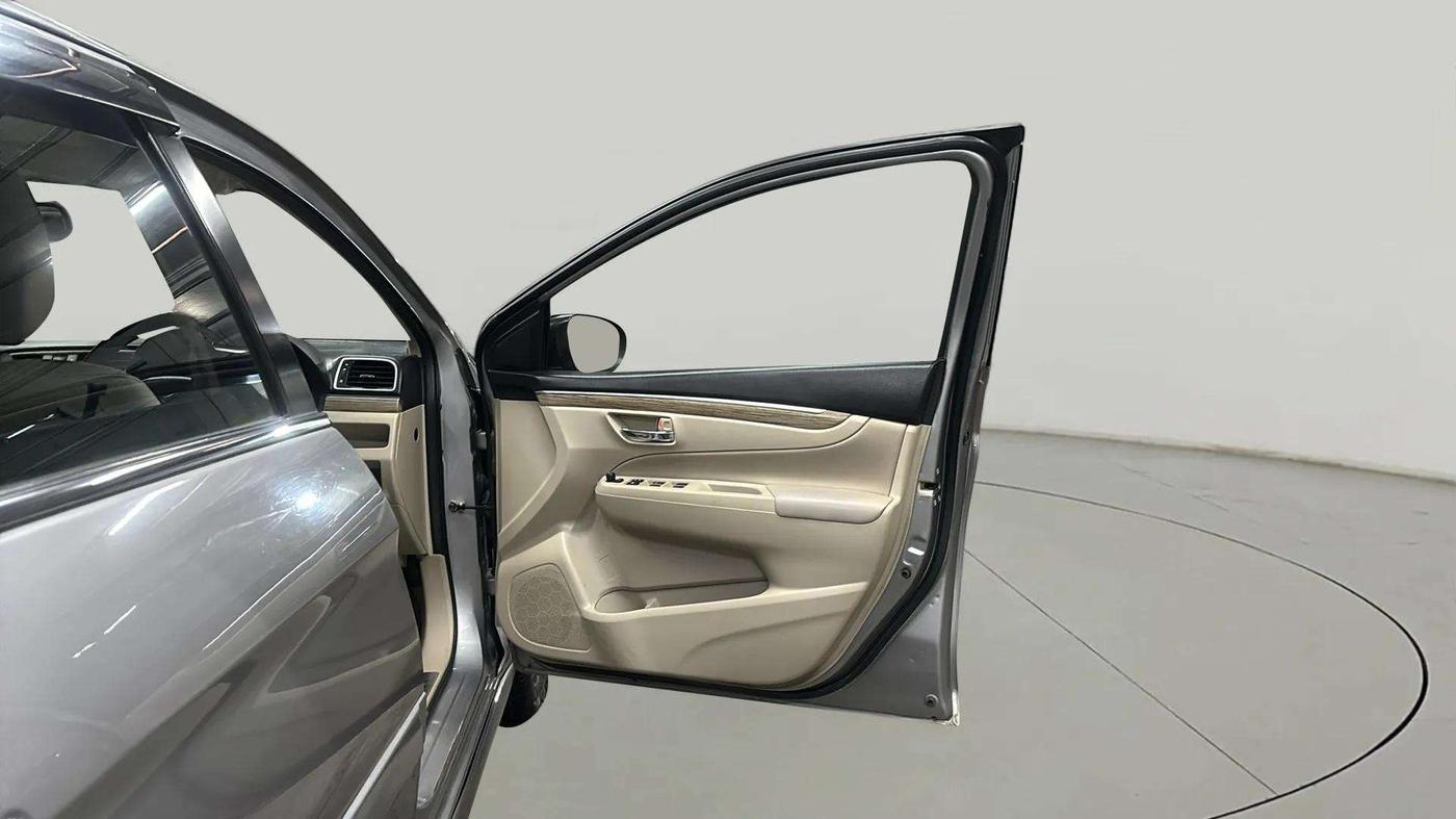 2020 Maruti Ciaz ALPHA  AT 1.5 SHVS PETROL, Petrol, Automatic, 63,047 km, RHS Front Door