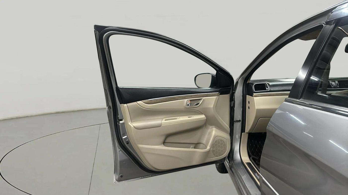 2020 Maruti Ciaz ALPHA  AT 1.5 SHVS PETROL, Petrol, Automatic, 63,047 km, LHS Front Door