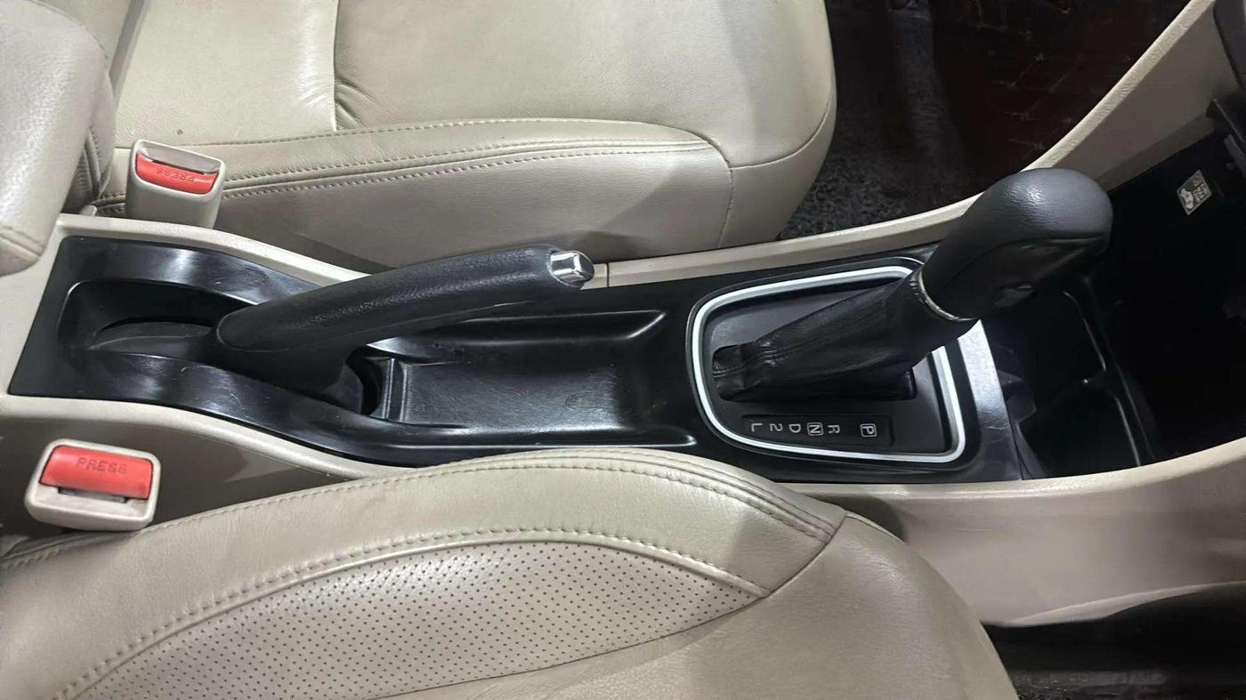 2020 Maruti Ciaz ALPHA  AT 1.5 SHVS PETROL, Petrol, Automatic, 63,047 km, Gear Lever