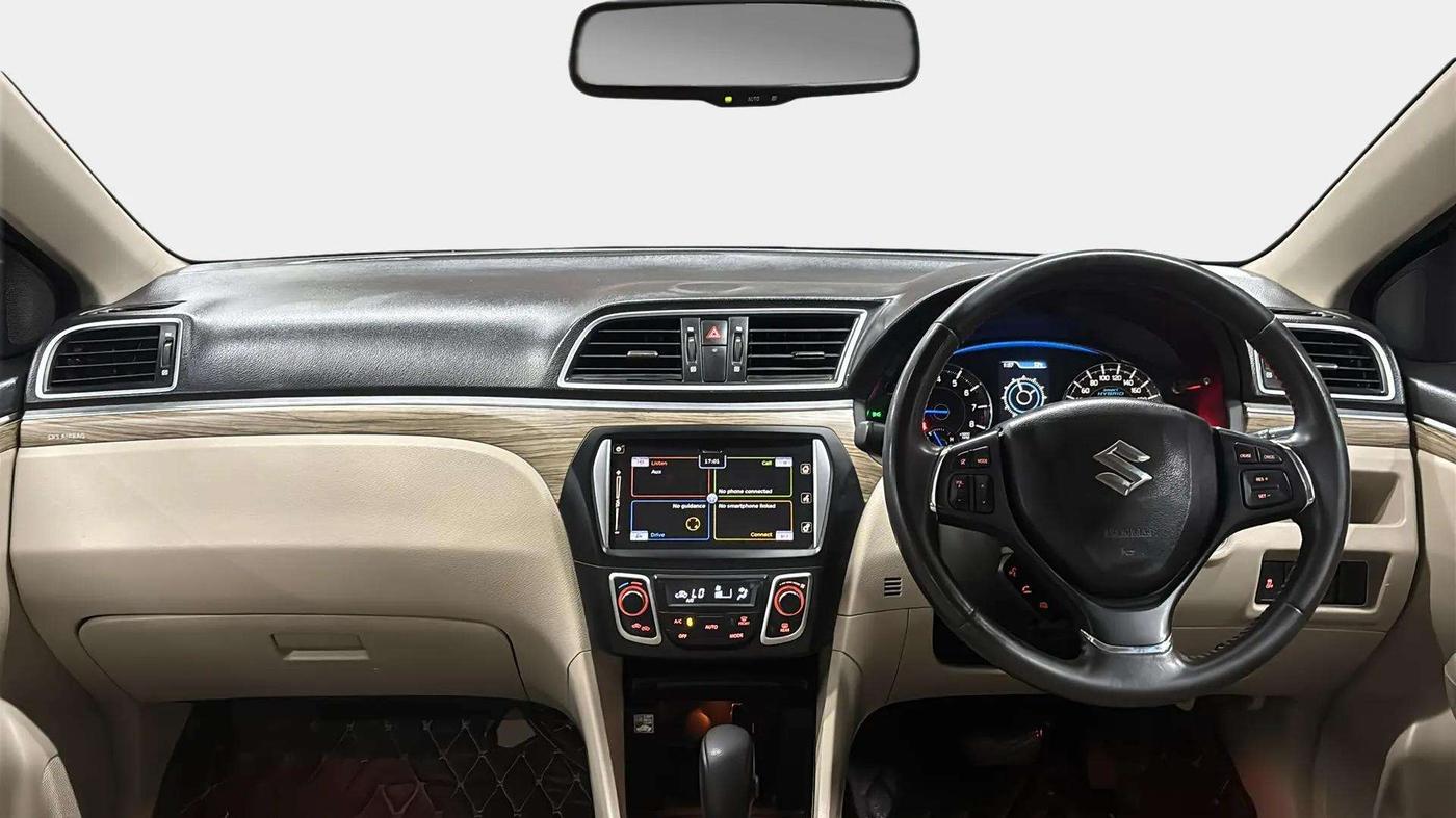 2020 Maruti Ciaz ALPHA  AT 1.5 SHVS PETROL, Petrol, Automatic, 63,047 km, Dashboard
