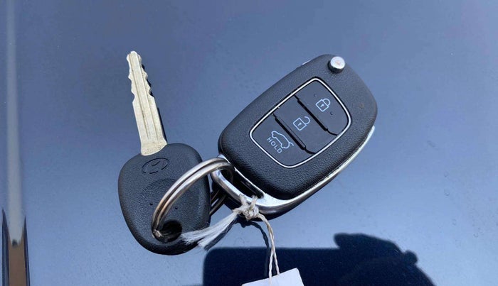 2023 Hyundai NEW I20 SPORTZ 1.2 IVT, Petrol, Automatic, 9,912 km, Key Close Up
