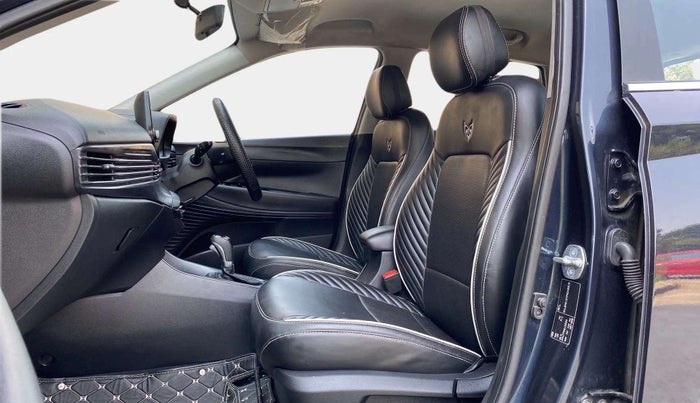 2023 Hyundai NEW I20 SPORTZ 1.2 IVT, Petrol, Automatic, 9,912 km, Right Side Front Door Cabin