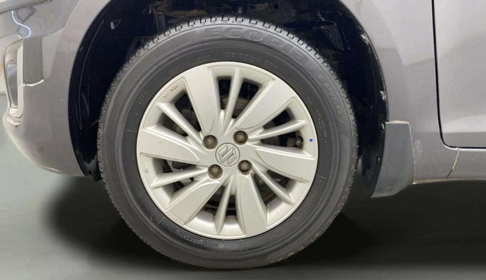 2015 Maruti Swift ZXI, Petrol, Manual, 60,619 km, Left Front Wheel