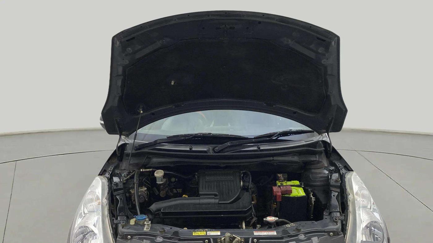 2015 Maruti Swift ZXI, Petrol, Manual, 60,619 km, Open Bonet