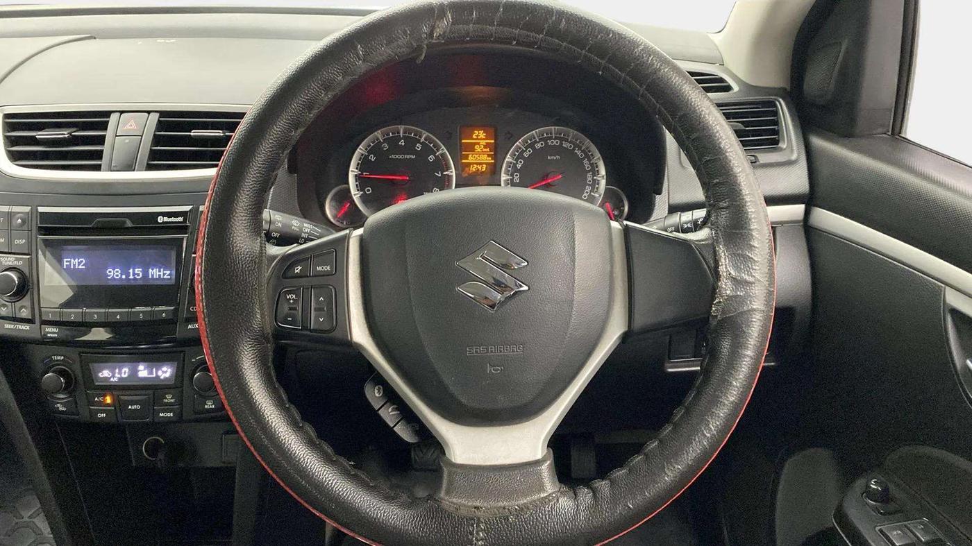 2015 Maruti Swift ZXI, Petrol, Manual, 60,619 km, Steering Wheel Close Up