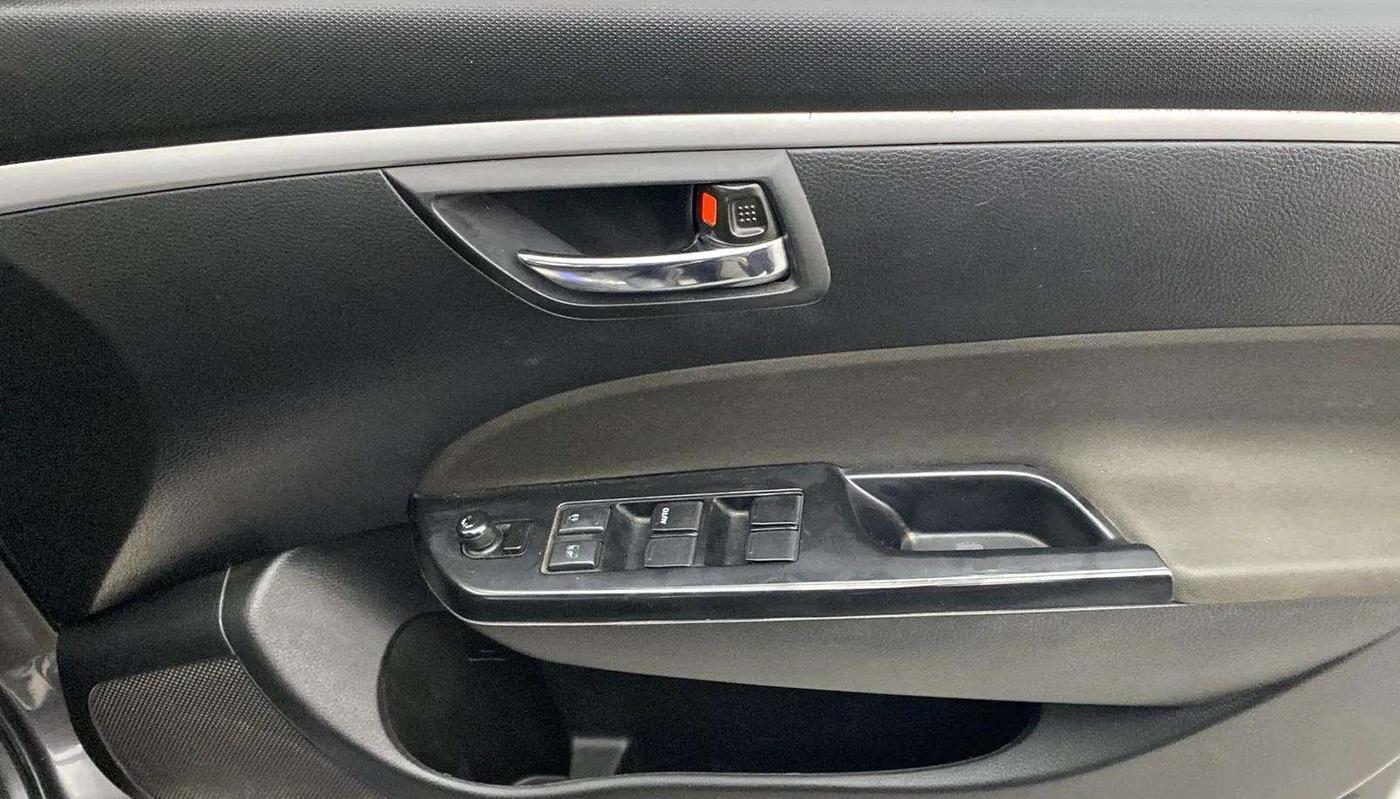 2015 Maruti Swift ZXI, Petrol, Manual, 60,619 km, Driver Side Door Panels Control
