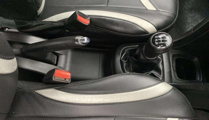 2015 Maruti Swift ZXI, Petrol, Manual, 60,619 km, Gear Lever