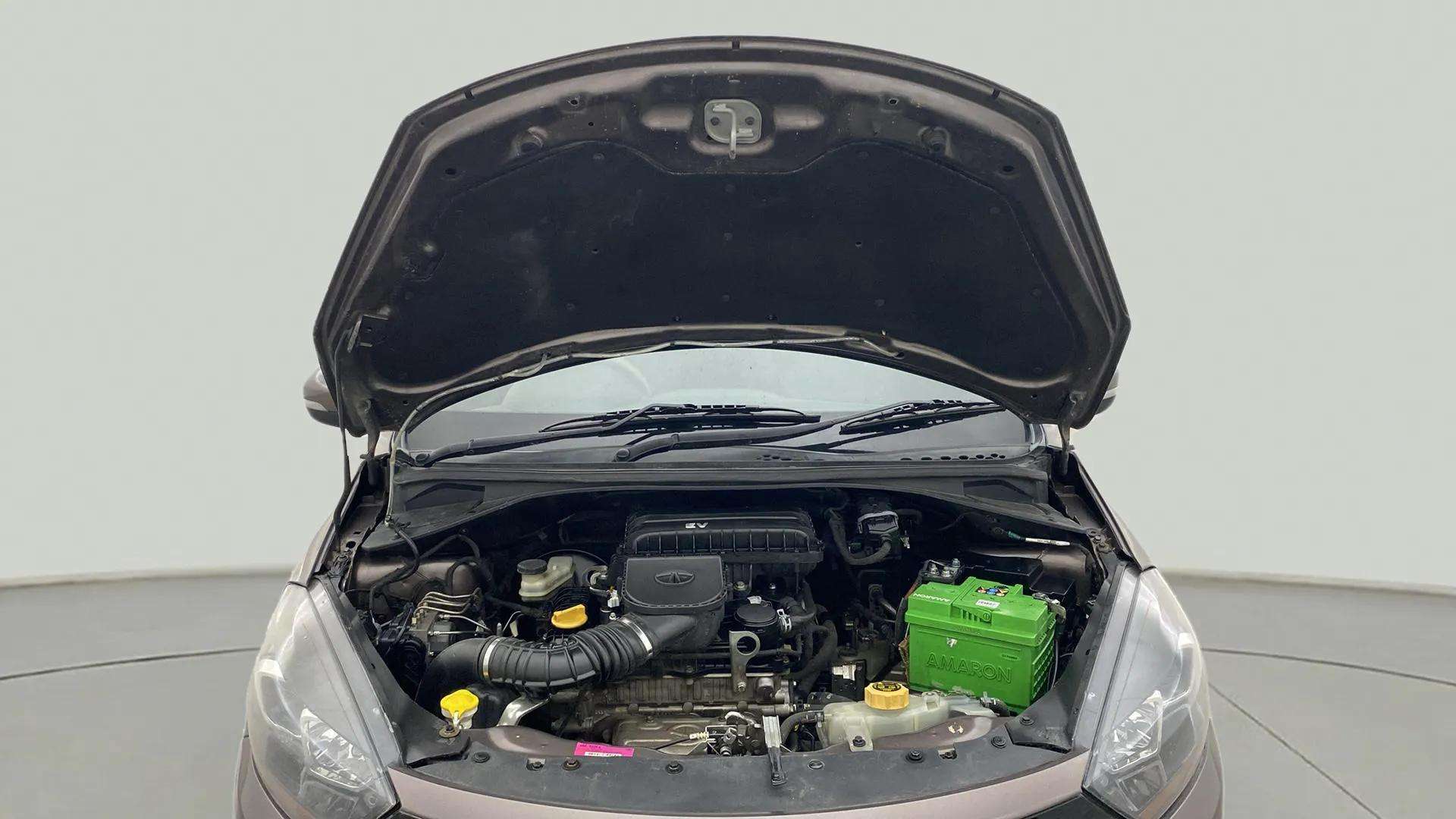 Engine-Full-View-With-Bonnet-Open-13