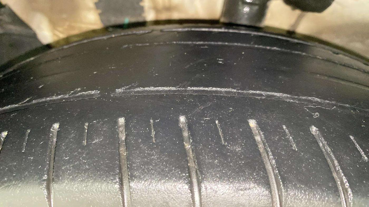 2019 KIA SELTOS HTX 1.5 DIESEL, Diesel, Manual, 32,076 km, Left Front Tyre Tread