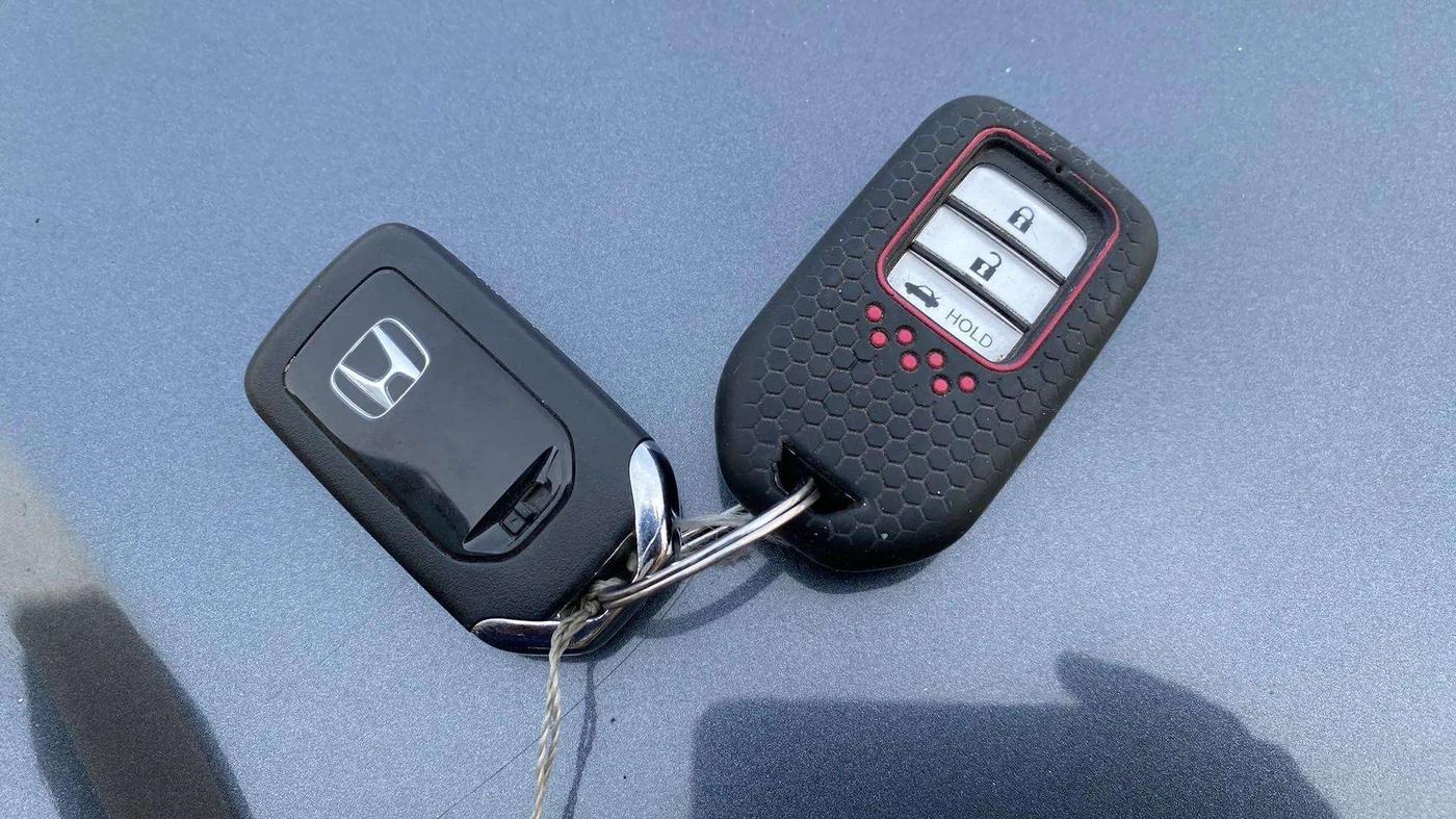 2022 Honda City 1.5L I-VTEC V MT 5TH GEN, Petrol, Manual, 36,532 km, Key Close Up