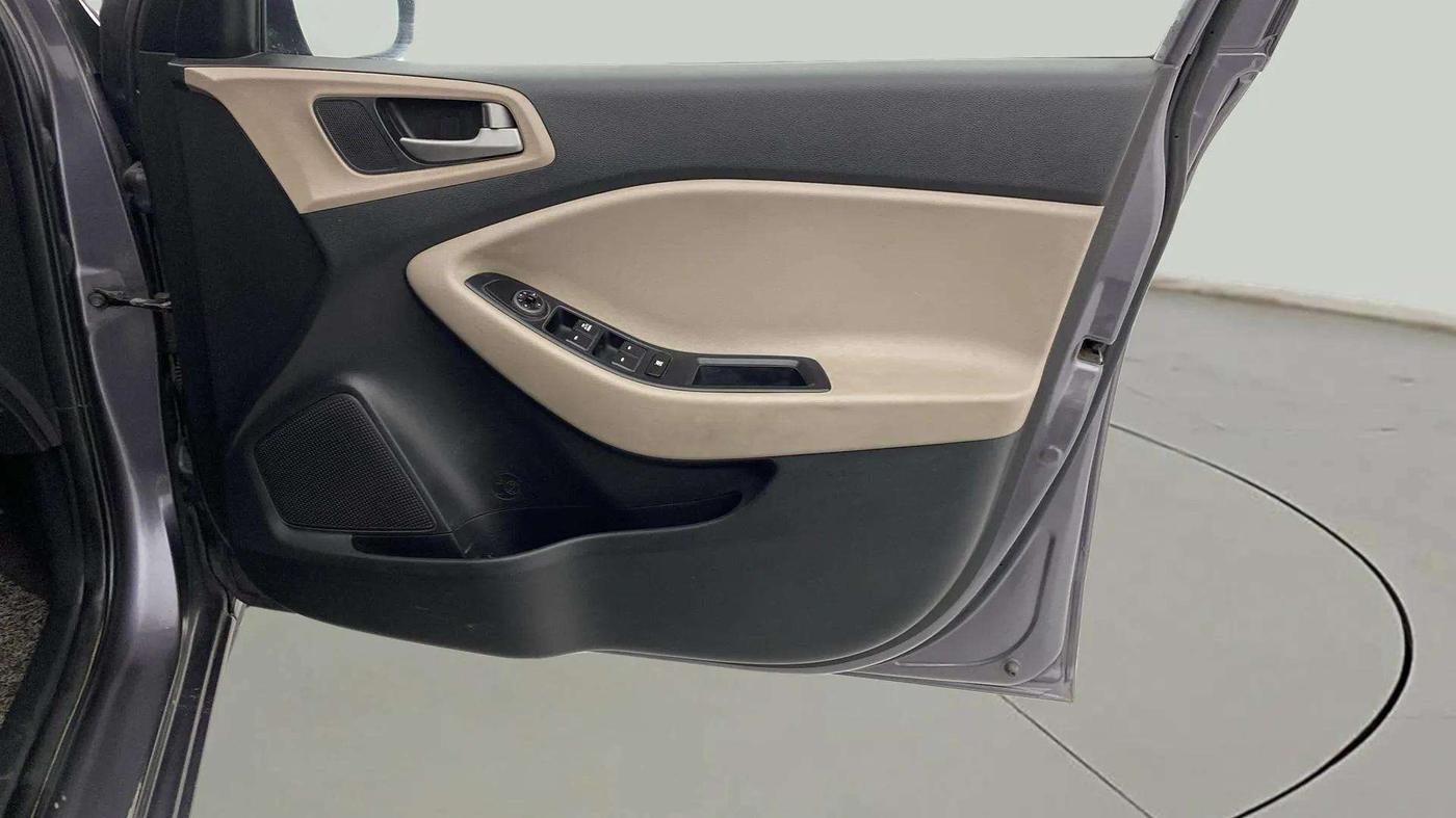 2019 Hyundai Elite i20 MAGNA EXECUTIVE 1.4 CRDI, Diesel, Manual, 54,335 km, Driver Side Door Panels Control