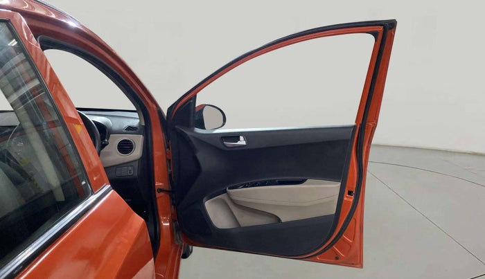 2017 Hyundai Grand i10 SPORTZ (O) AT 1.2 KAPPA VTVT, Petrol, Automatic, 42,575 km, RHS Front Door