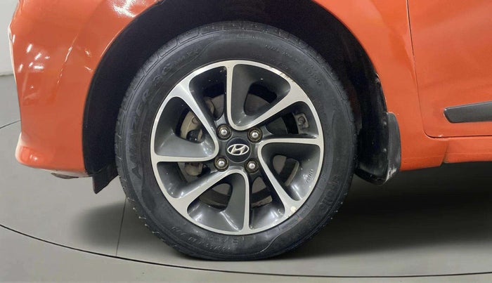 2017 Hyundai Grand i10 SPORTZ (O) AT 1.2 KAPPA VTVT, Petrol, Automatic, 42,575 km, Left Front Wheel