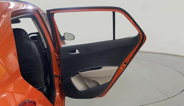 2017 Hyundai Grand i10 SPORTZ (O) AT 1.2 KAPPA VTVT, Petrol, Automatic, 42,575 km, RHS Rear Door