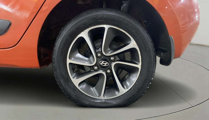 2017 Hyundai Grand i10 SPORTZ (O) AT 1.2 KAPPA VTVT, Petrol, Automatic, 42,575 km, Left Rear Wheel