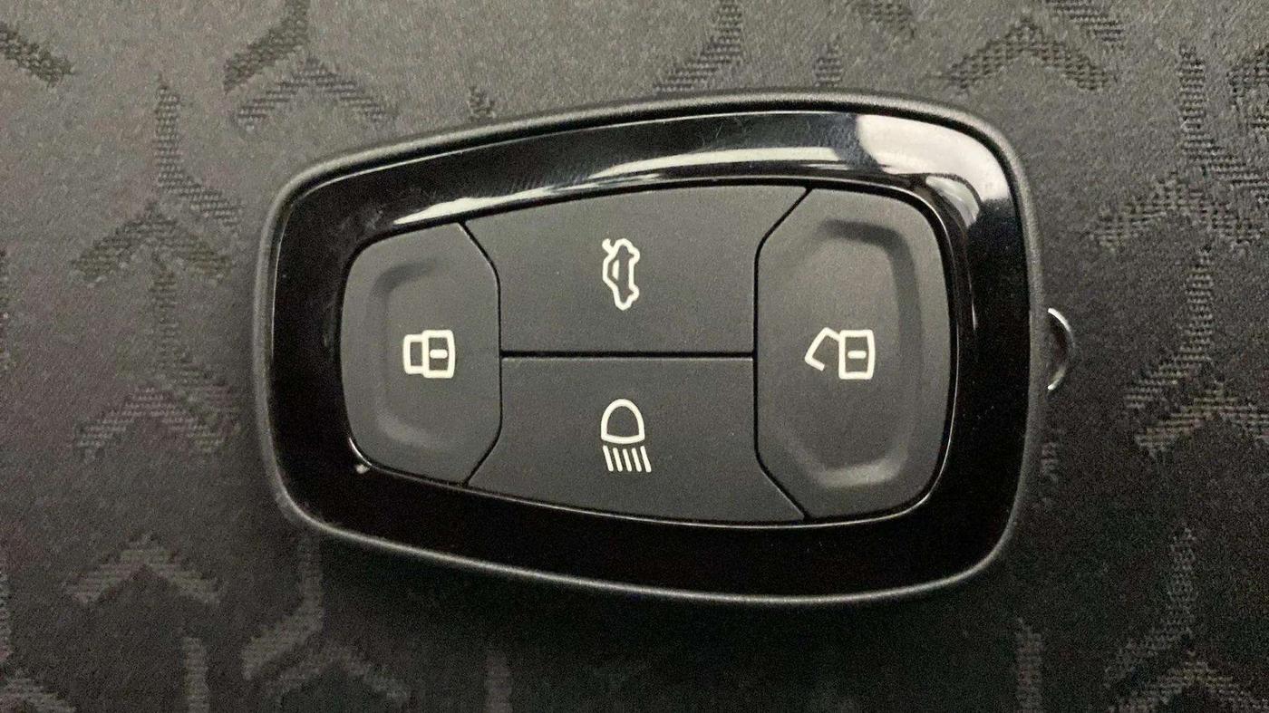 2023 Tata TIGOR XZA PLUS PETROL, Petrol, Automatic, 14,474 km, Key Close Up